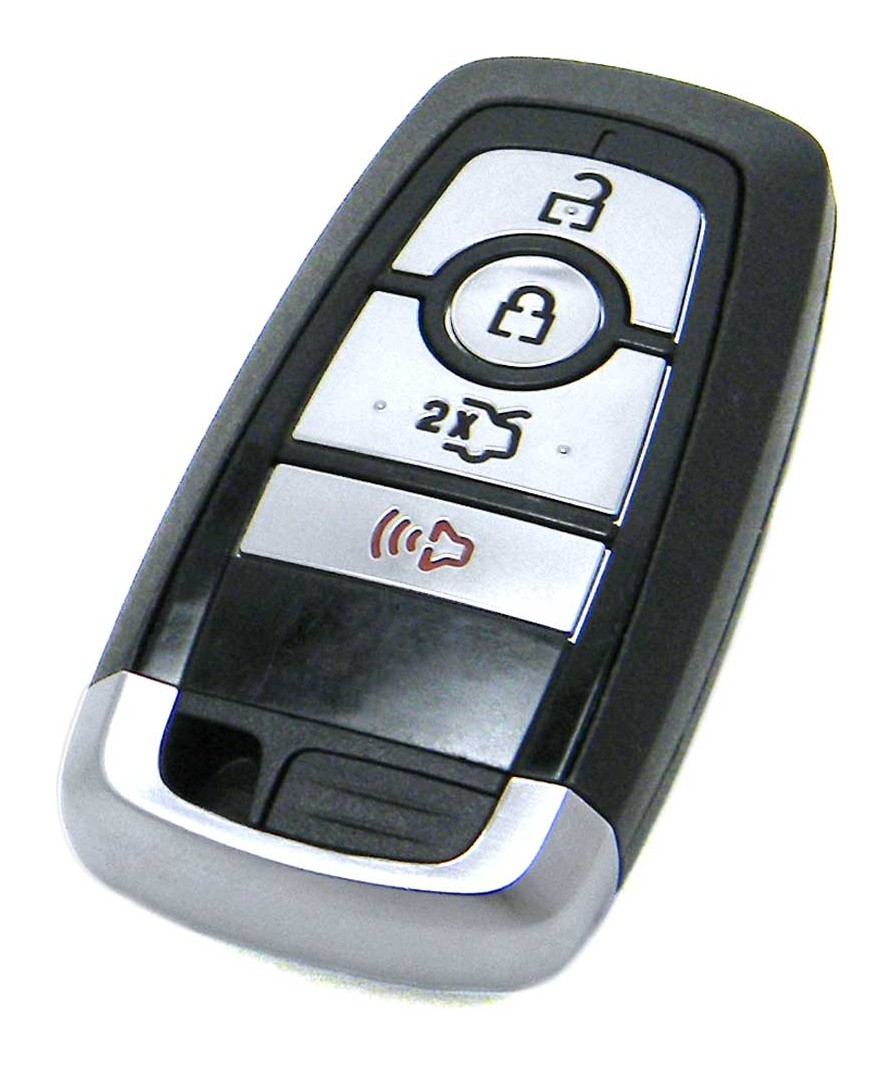 Clé Mustang 2024 4 boutons, vue de trois-quarts, fond blanc, FCC M3N-A3C108397, coffre sans démarrage